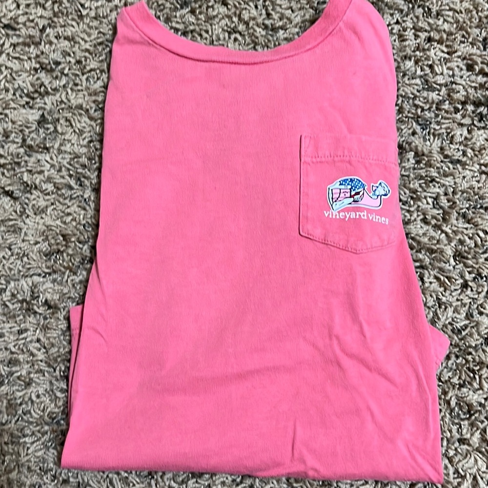 Vineyard Vines t-shirt